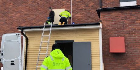 Bristande säkerhet och misstänkt svartjobb upptäcktes på flera byggen vid ny myndighetsgemensam insats.